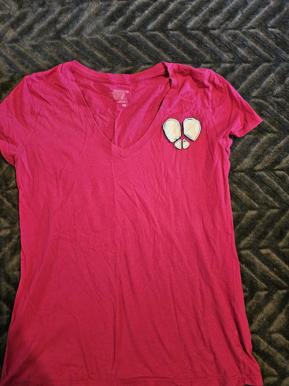 💖✌️ Old Navy Peace Sign Tee – Women’s Medium ✌️💖